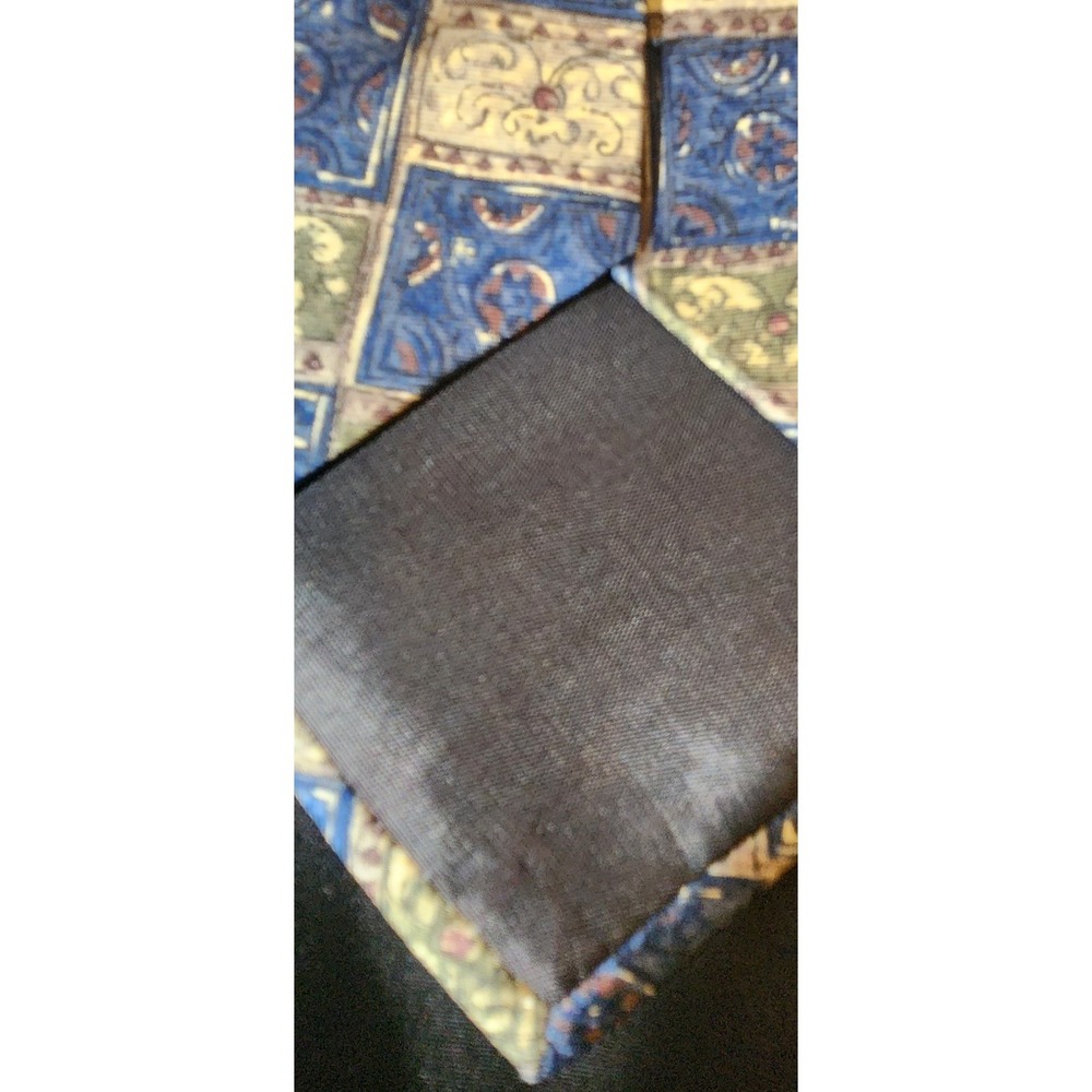 Sophisticated Croft & Barrow Mens 100% Silk Tie In French Country Classic Style‎ - Picture 2 of 4